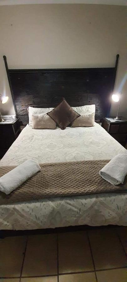 Aandrus Guesthouse Bloemfontein Luaran gambar