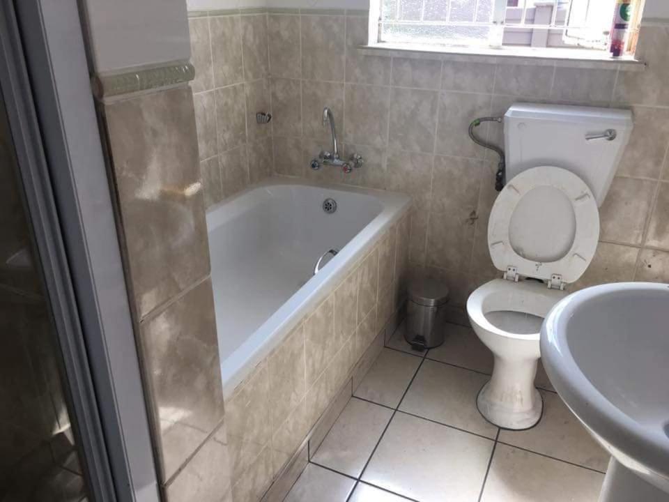 Aandrus Guesthouse Bloemfontein Luaran gambar