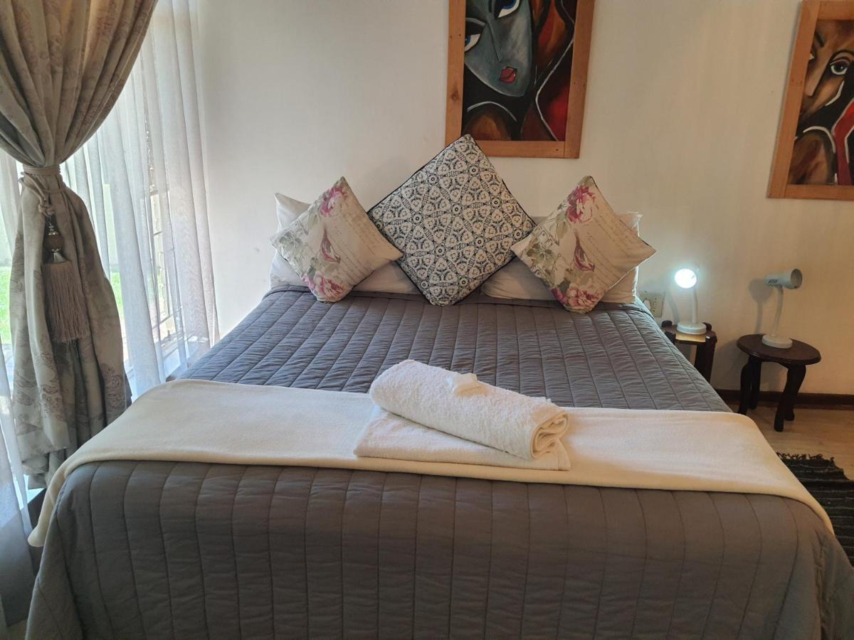 Aandrus Guesthouse Bloemfontein Luaran gambar