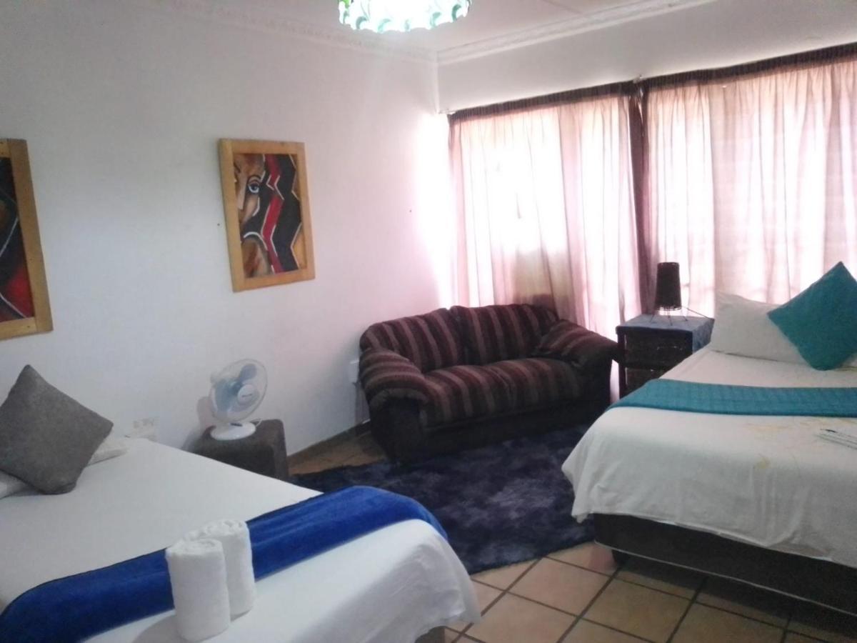 Aandrus Guesthouse Bloemfontein Luaran gambar